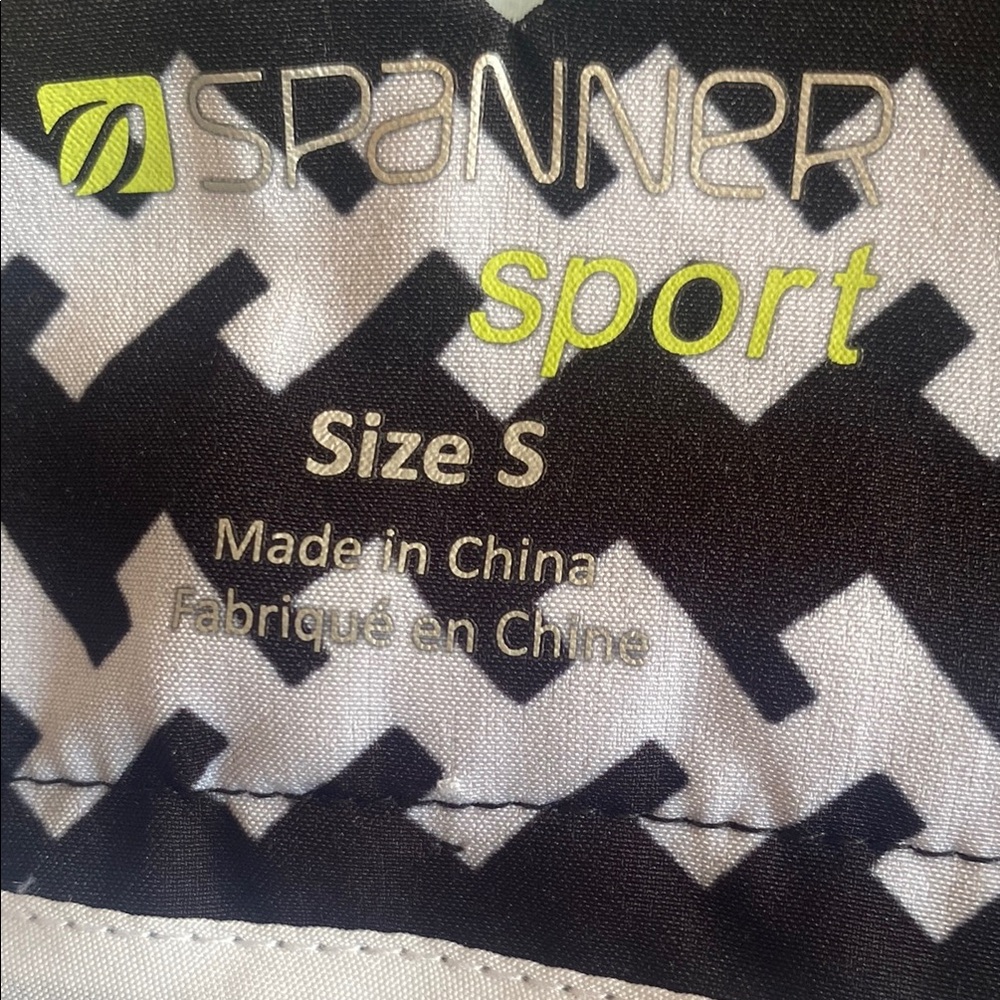SPANNER Sport Black and White Shorts
